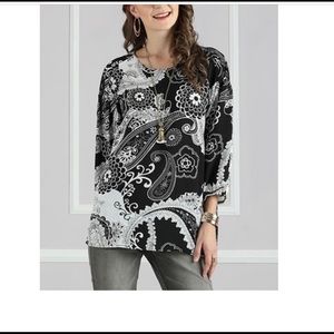 Suzanne Betro black and white Tunic